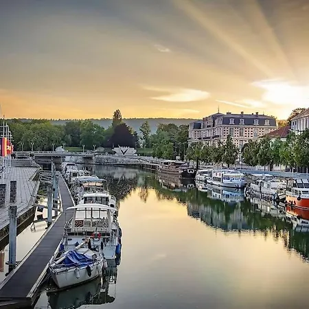 F2 Les Loges Centre - Garage Motos Et Vélo, Wifi, Géré Par Prestazen'services * Verdún